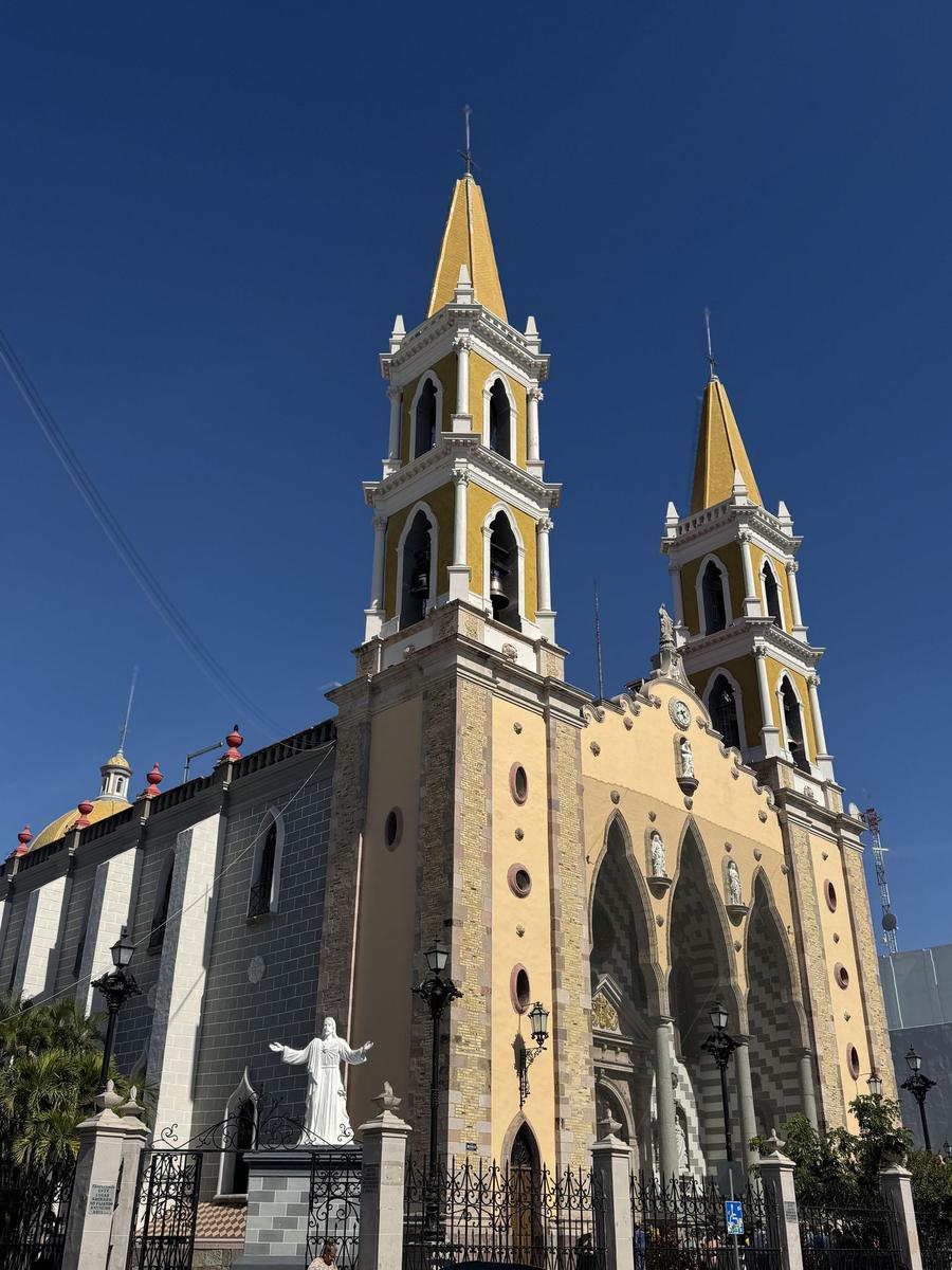 The cathedral in the Mazatlán plaza, with the golden angel on top